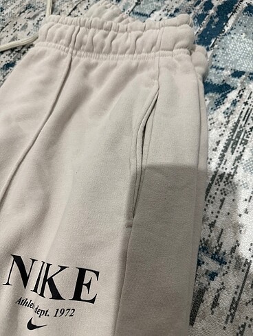l Beden Nike eşofman altı