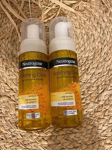 Neutrogena Yüz Temizleme Köpüğü