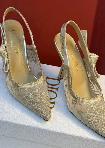 Beyaz Dantel İşlemeli Stiletto Topuklu Ayakkabı - Görsel 3