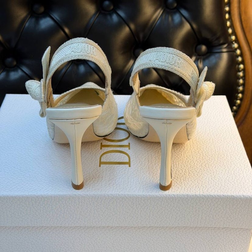 Dior Beyaz Dantel İşlemeli Stiletto - Görsel 3