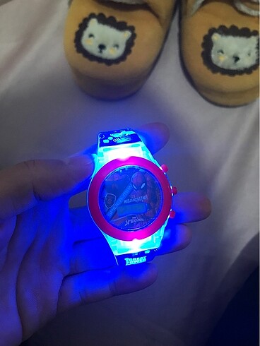 LC Waikiki Işıklı orjinal spiderman saat