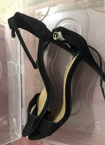 38 Beden Stradivarius topuklu ayakkabı