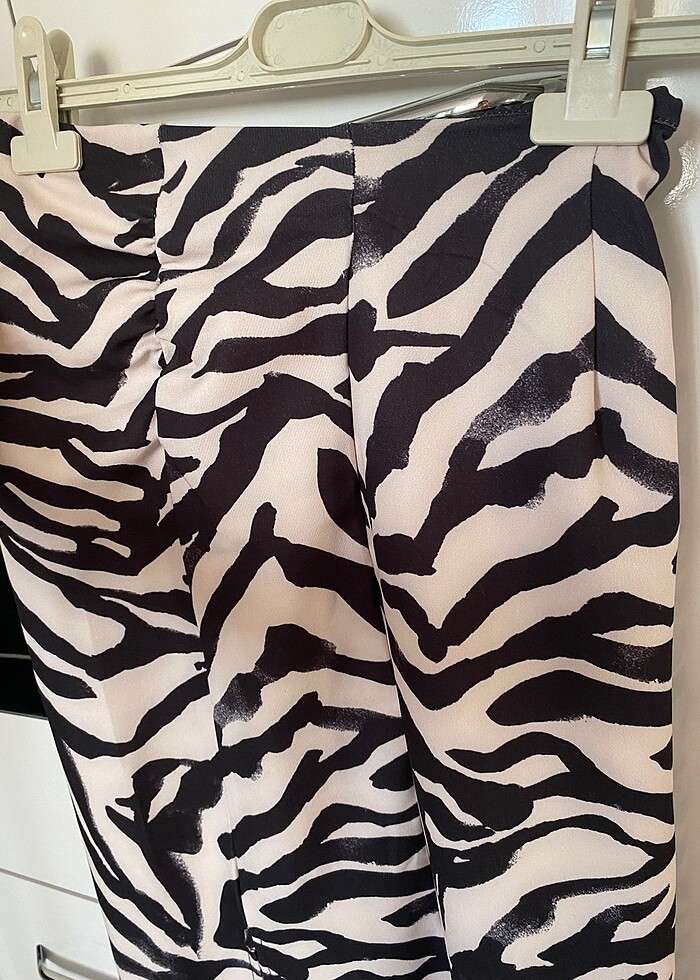 Yırtmaçlı Kalem etek - Görsel 3