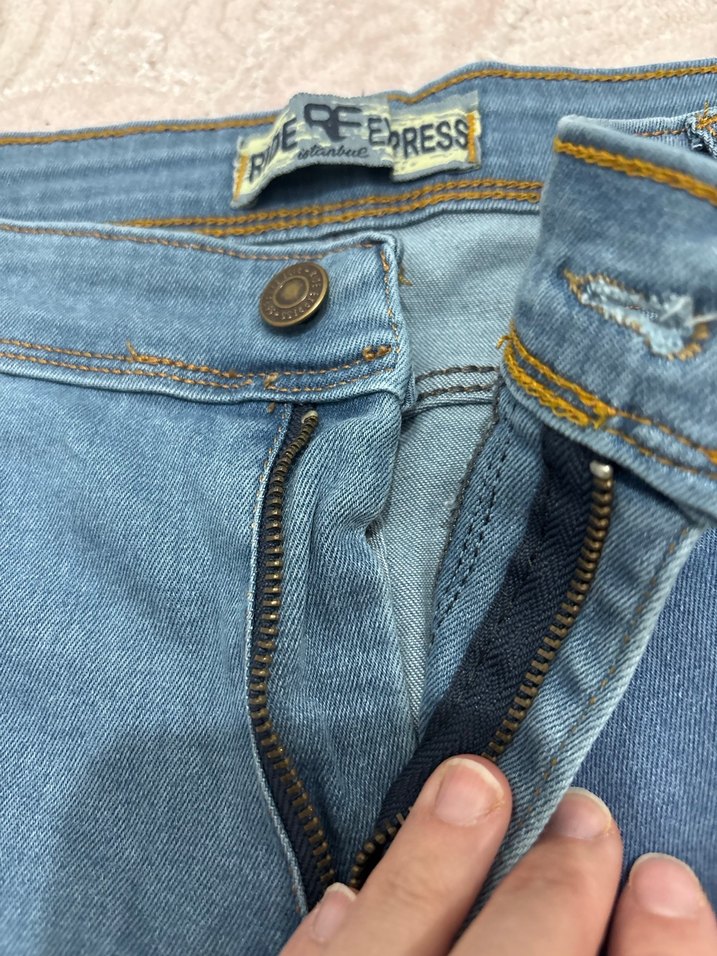 Bohem Tarz Mavi Düğmeli Kadın Kot Pantolon - Görsel 4