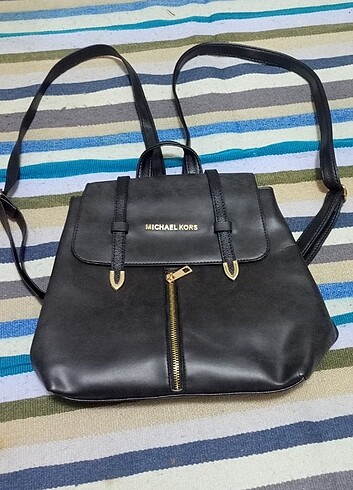 Beden Michael Kors sırt çantası 