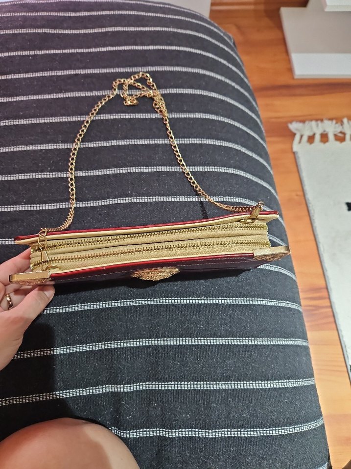 Kırmızı Deri Zincirli Kadın Cüzdanı - Görsel 4