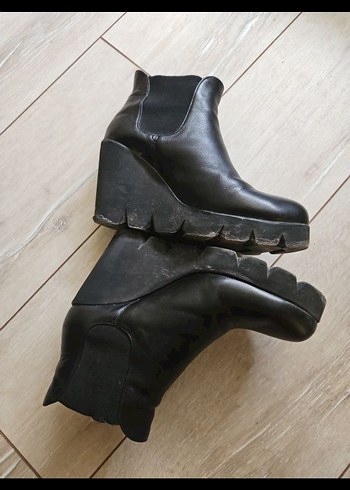 Deri Siyah Dolgu Topuklu Kadın Bot - Görsel 7