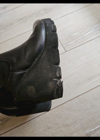 Deri Siyah Dolgu Topuklu Kadın Bot - Görsel 5