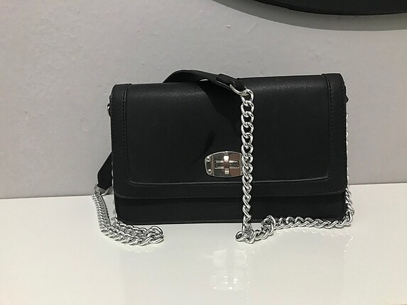 Stradivarius çanta