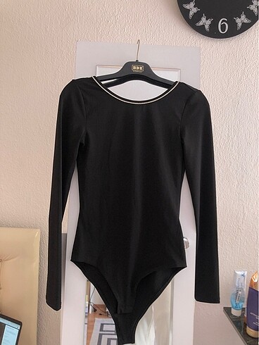 xs Beden Pırlanta suyolu detaylı bodysuit bluz