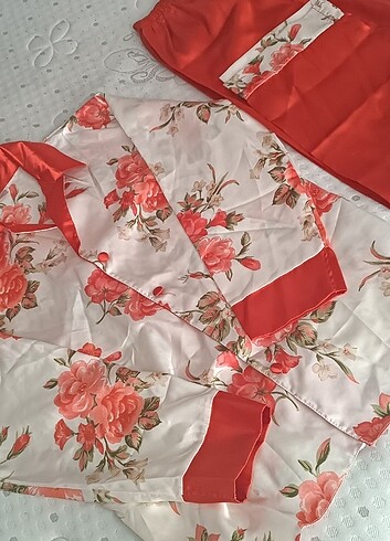 l Beden çeşitli Renk Pijama takımı