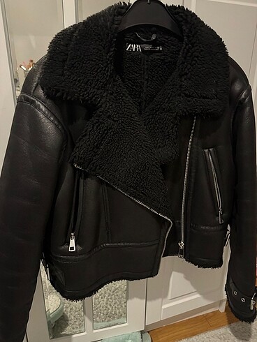 zara kürklü mont