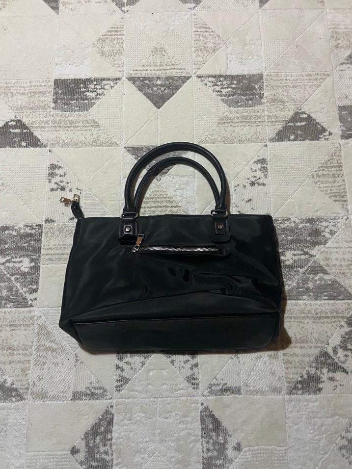 Fermuarlı Siyah Deri Kadın Çanta - Görsel 3