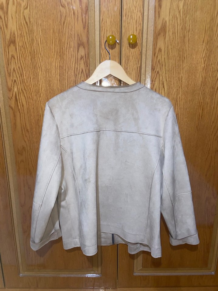 Bej Süet Düğmeli Kadın Ceket - Görsel 2