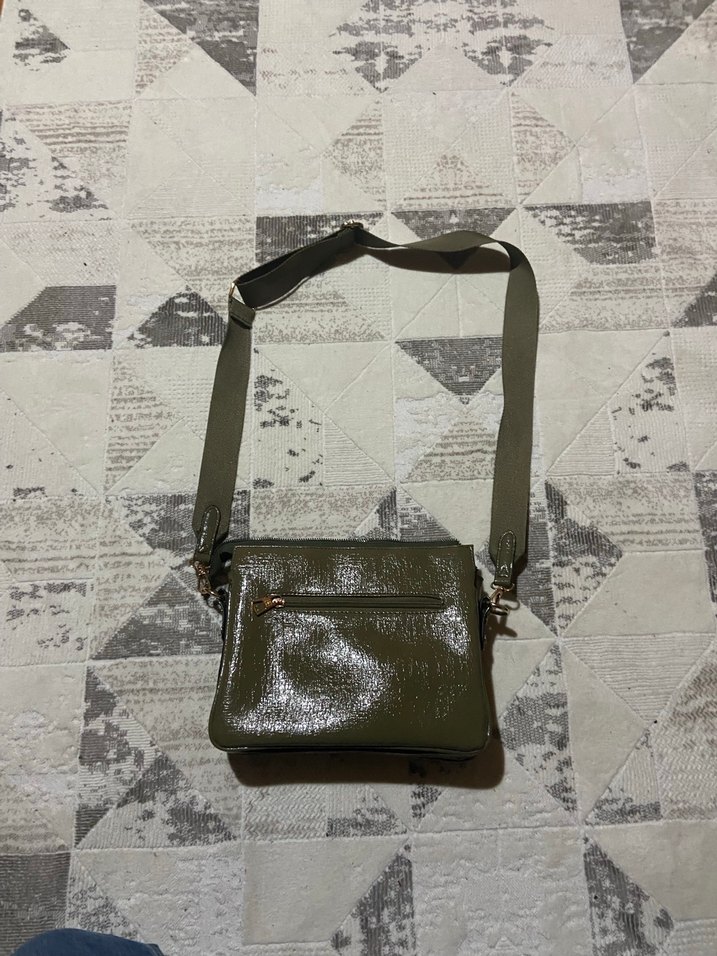 Yeşil Deri Yılan Desenli Kadın Çanta - Görsel 3