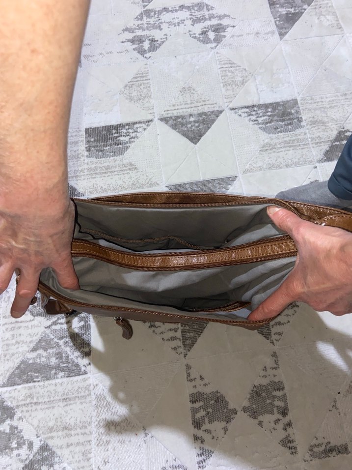 Kahverengi Deri Kadın Omuz Çantası - Görsel 2