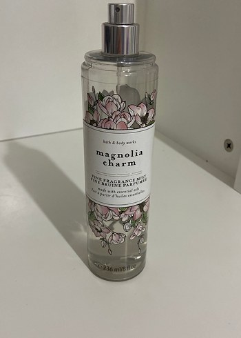 Bath and Body Works Magnolia Charm Vücut spreyi