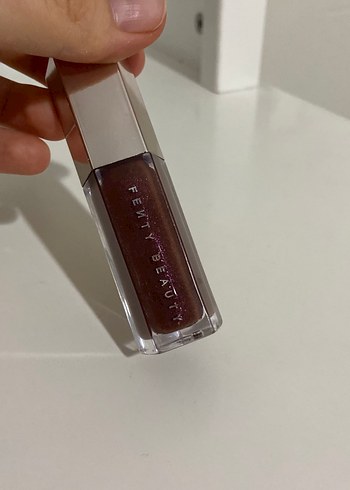 Fenty Beauty Dudak Parlatıcısı - Görsel 2