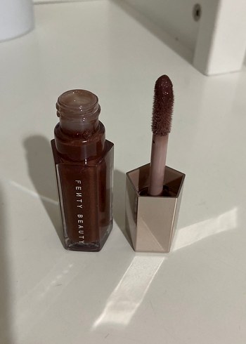 Fenty Beauty Dudak Parlatıcısı - Görsel 6