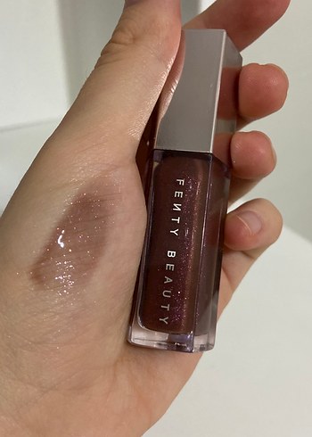 Fenty Beauty Dudak Parlatıcısı - Görsel 4