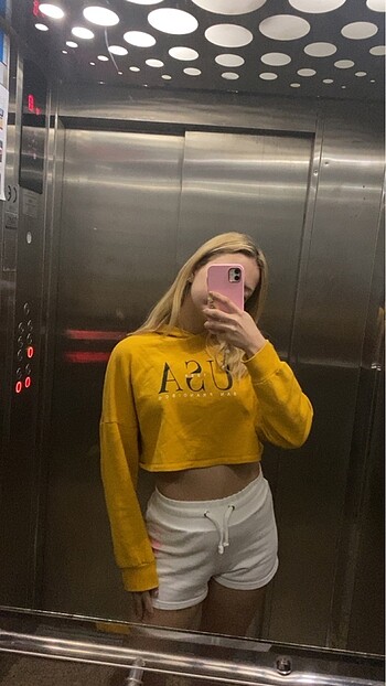 crop sweatshirt