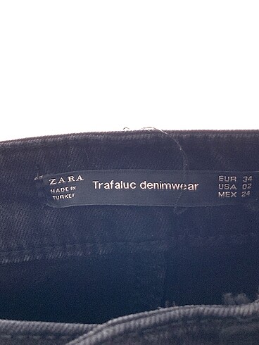 34 Beden siyah Renk Zara Jean / Kot %70 İndirimli.