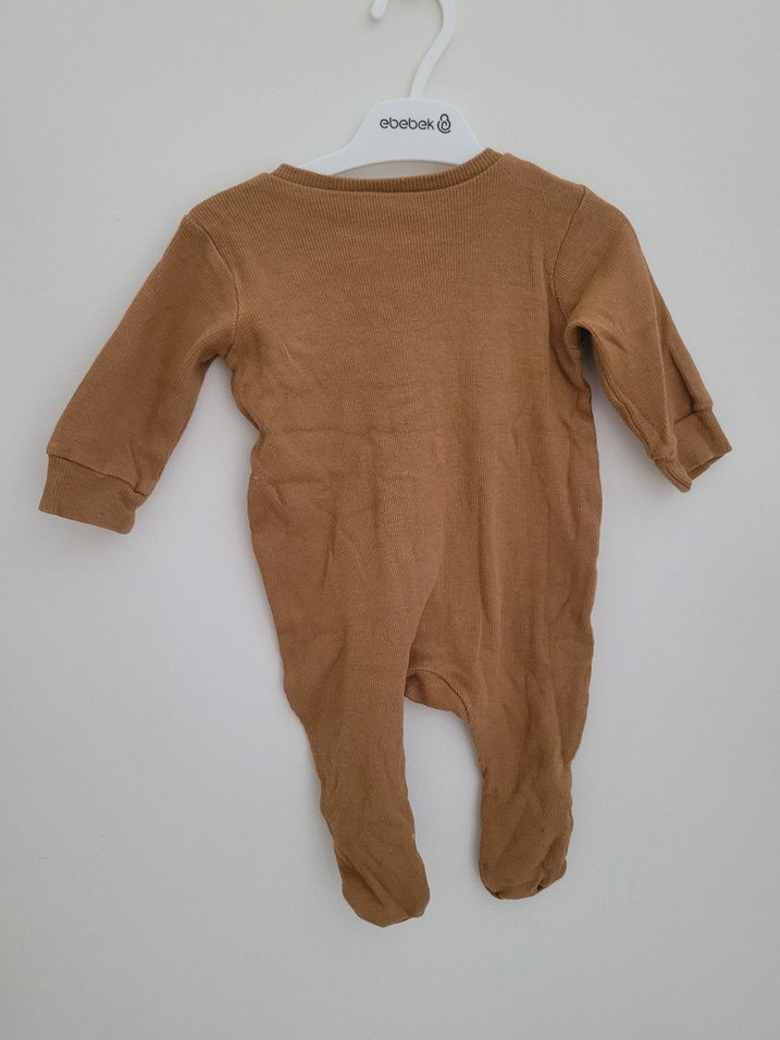 Düğmeli Kahverengi Bebek Tulum - Görsel 3