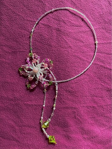 Beden Çiçek Swarovski taşlı kolye