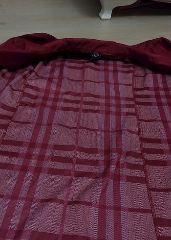 Bordo Düğmeli Uzun Kadın Yağmurluk - Görsel 4