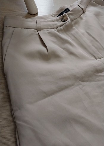 Kadın Bej Yüksek Bel Keten Şort - Görsel 4