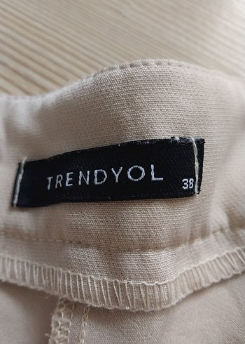 Kadın Bej Yüksek Bel Keten Şort - Görsel 3