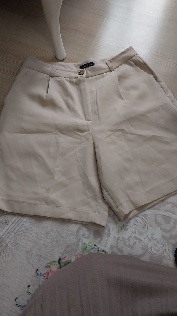 Kadın Bej Yüksek Bel Keten Şort - Görsel 2