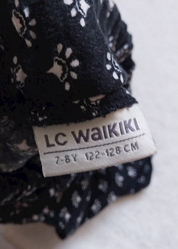 Siyah Düğmeli Kadın Mini Şort - Görsel 2