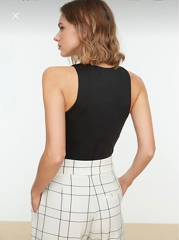 Trendyol & Milla Trendyolmilla siyah halter çıtçıtlı body