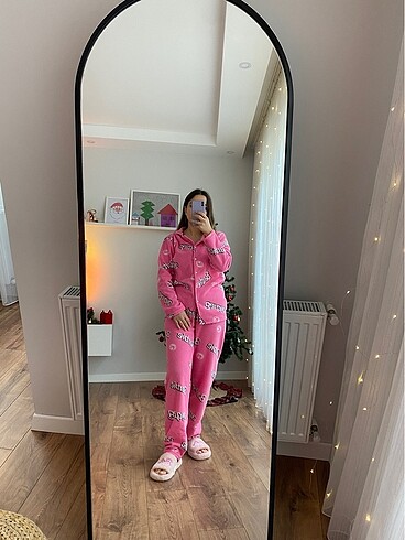 Diğer Barbie polar pijama takımı