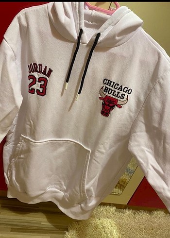 Chicago Bulls Baskılı Beyaz Kapüşonlu Sweatshirt - Görsel 2