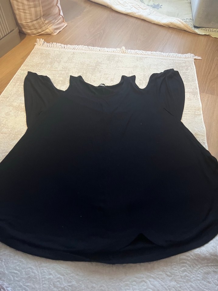 Siyah kolları pencereli sıfır - Görsel 2