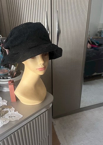American Vintage Piliseli Siyah Gotik Kadin Sapka