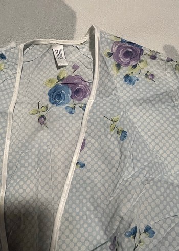 Çiçek Desenli  yazlık ince sabahlık42 bedenede olur - Görsel 3
