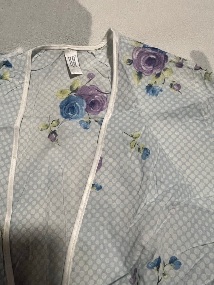 Çiçek Desenli  yazlık ince sabahlık42 bedenede olur - Görsel 3