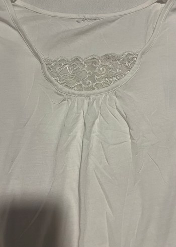 AvrupaBeyazV Yaka Kısa kol nenanın ürğnü - Görsel 2