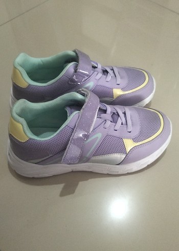 Diğer Kızlar için Mor Cırt Cırtlı Sneakers