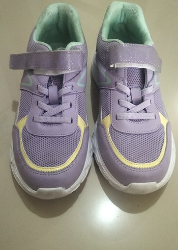 Kızlar için Mor Cırt Cırtlı Sneakers