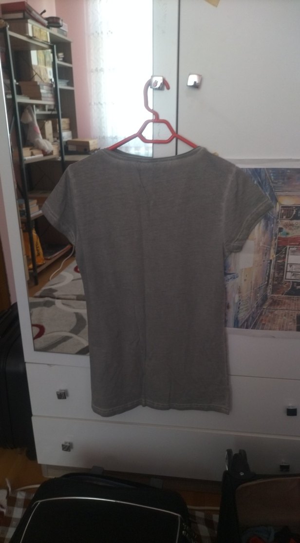 Gri Baskılı Kısa Kollu  Tişört - Görsel 4