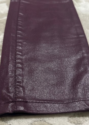 Bordo Kadın Deri Kemerli Pantolon - Görsel 3