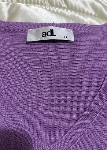 Mor V Yaka Kısa Kollu Kadın Triko Bluz - Görsel 2