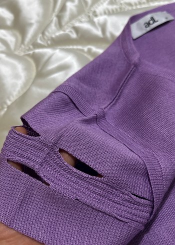 Mor V Yaka Kısa Kollu Kadın Triko Bluz - Görsel 3