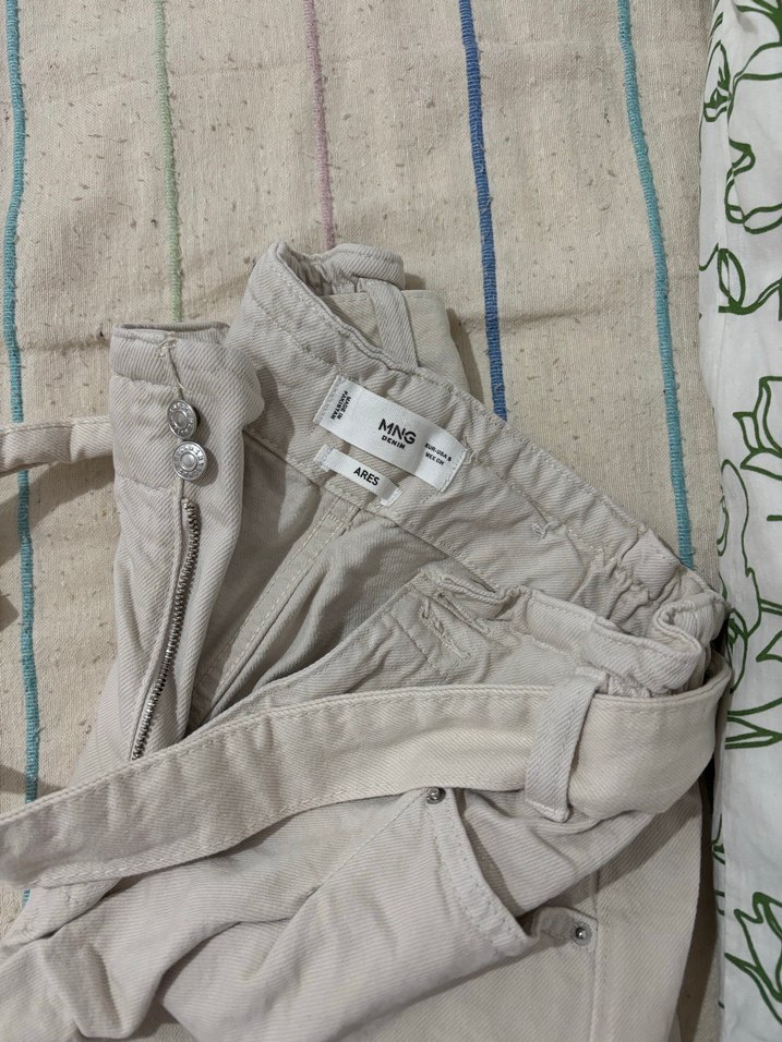 Kadın Bej Keten Kemerli Mini Şort - Görsel 3