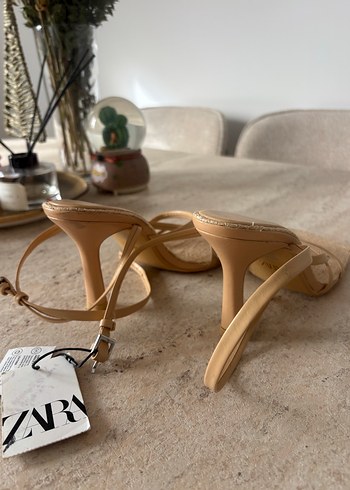 Bej Rugan Yılan Desenli İnce Topuklu Sandalet - Görsel 6