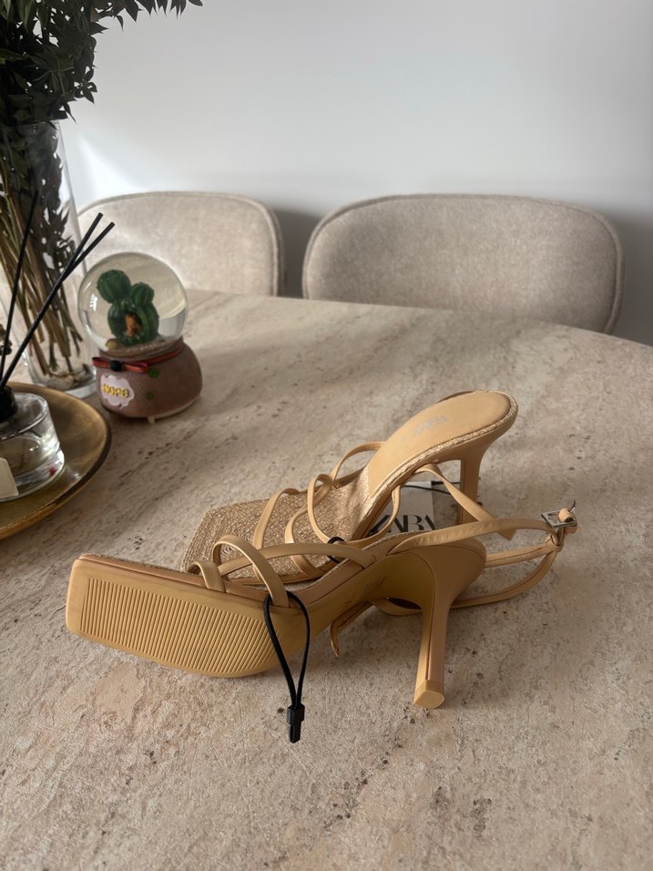 Bej Rugan Yılan Desenli İnce Topuklu Sandalet - Görsel 2